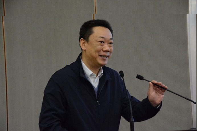 劉毅作報告_副本.jpg